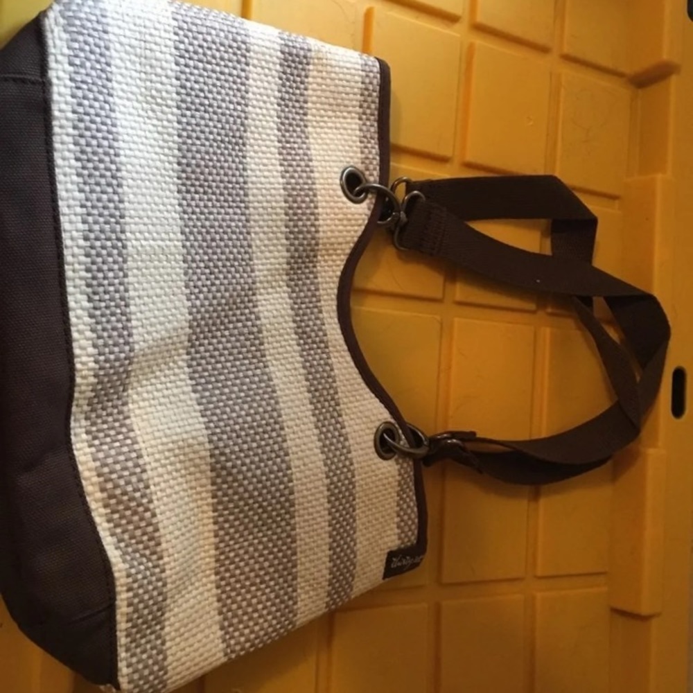 Thirty one Canvas Crew Mini Straw stripe in taupe